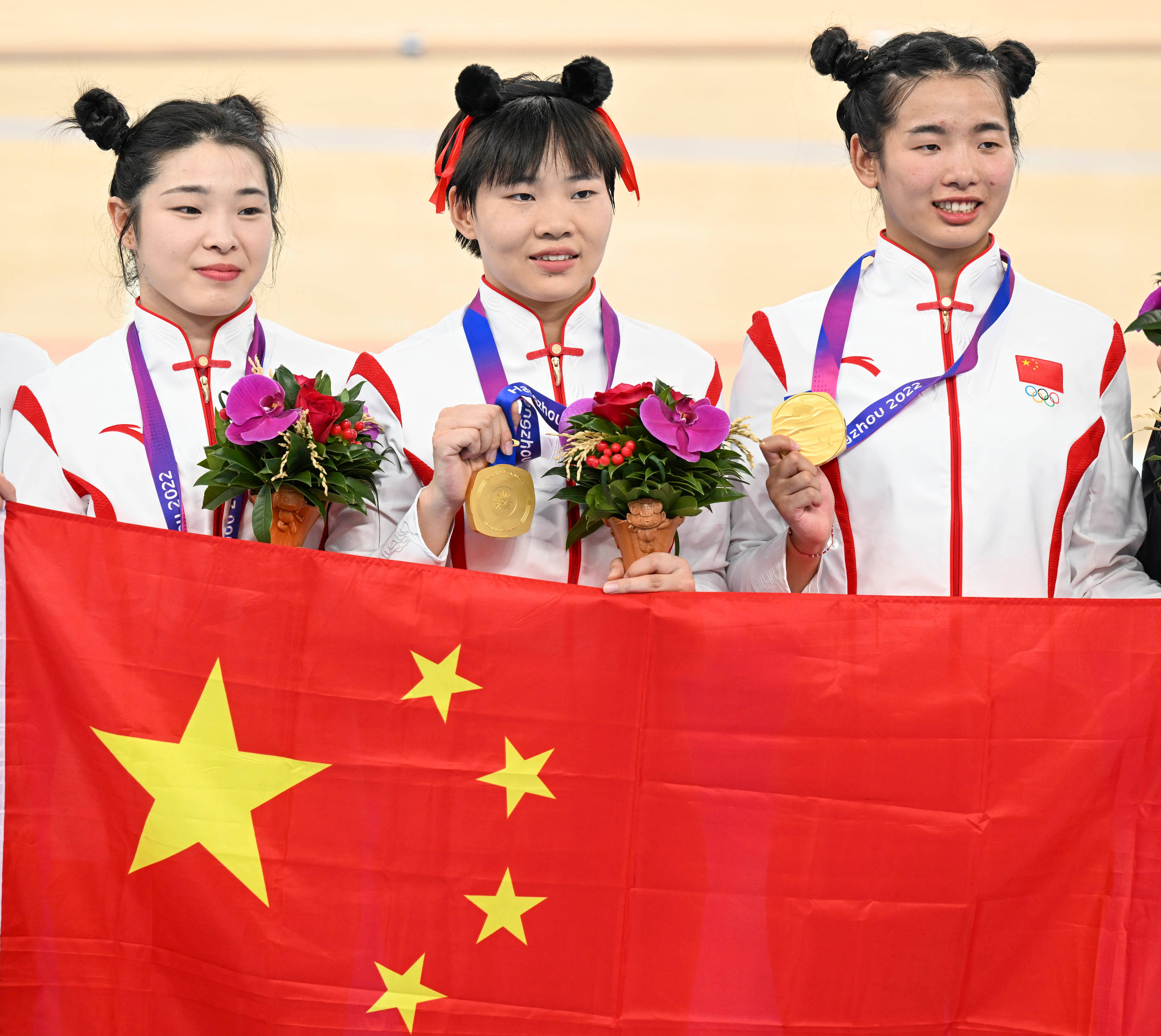 关于亚运会女足决赛：中国队羸强闯入四强的信息