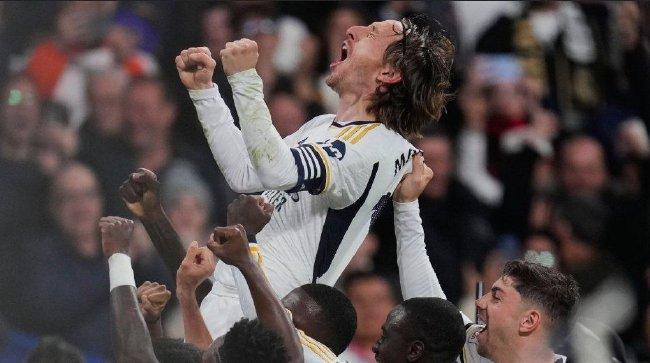 包含弱旅爆冷逆袭,欧洲杯预选赛赛场惊呆众人的词条 包含弱旅爆冷逆袭,欧洲杯预选赛赛场惊呆众人的词条