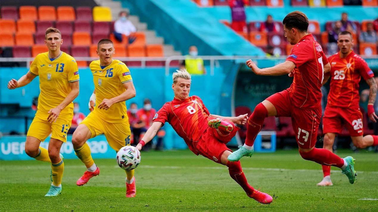 比赛中发生激烈对决,两队实力悬殊 比赛中发生激烈对决,两队实力悬殊