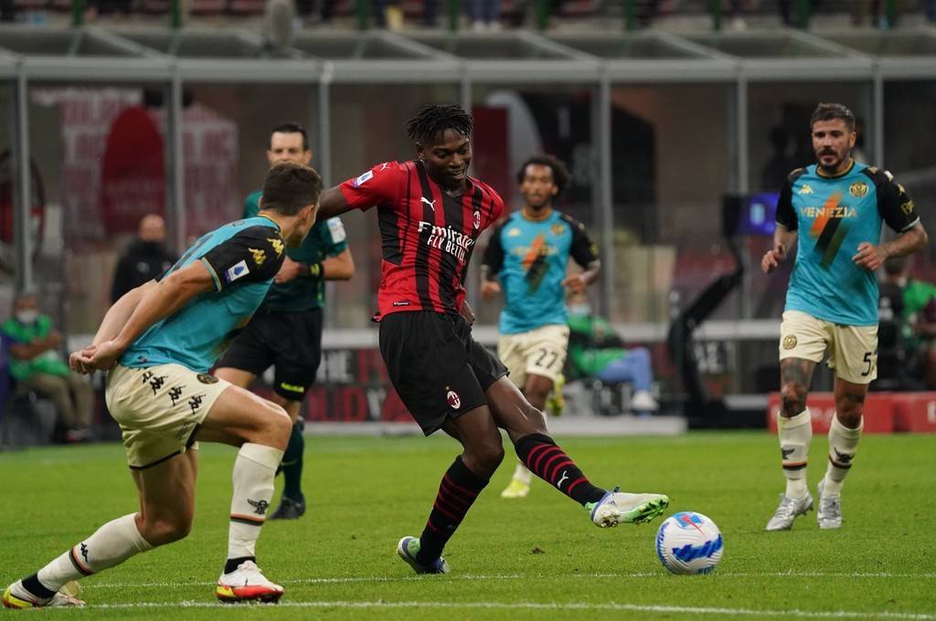 包含国米主帅:与AC米兰的比赛暴露出球队薄弱环节的词条 包含国米主帅:与AC米兰的比赛暴露出球队薄弱环节的词条