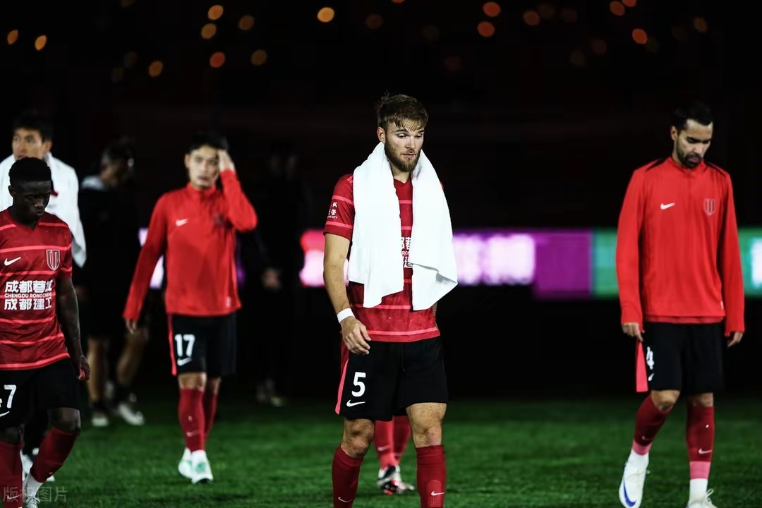 杏彩体育亚洲官网-毫无悬念的胜利，球队表现让人信服
