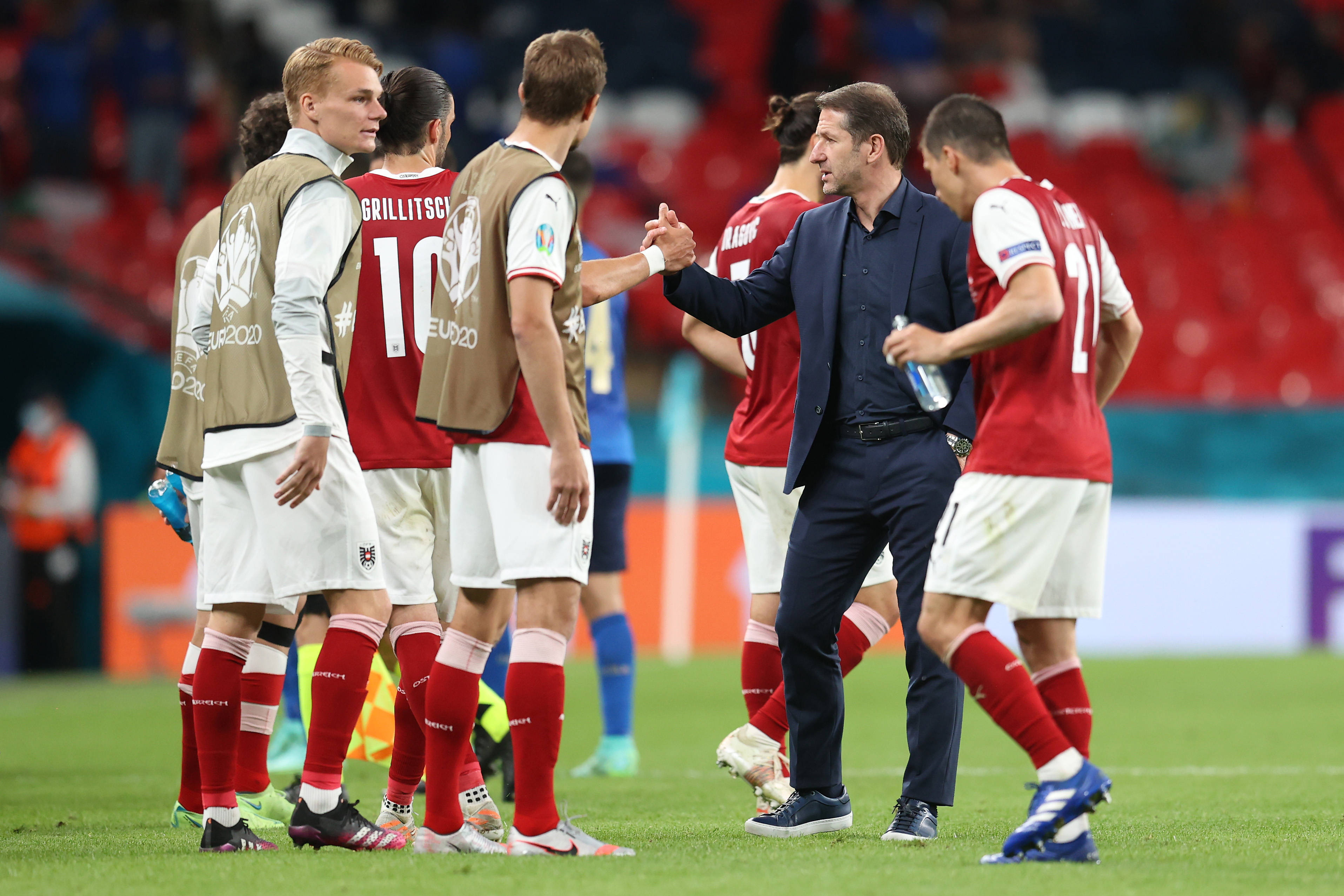 杏彩体育中国官网-欧国联赛决胜之际，球队全力以赴冲顶的简单介绍