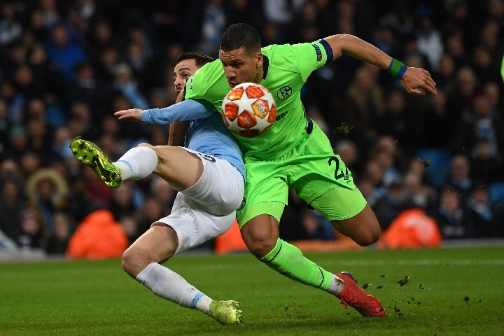 杏彩体育登录-沙尔克04队引进新教练，寻求突破之路