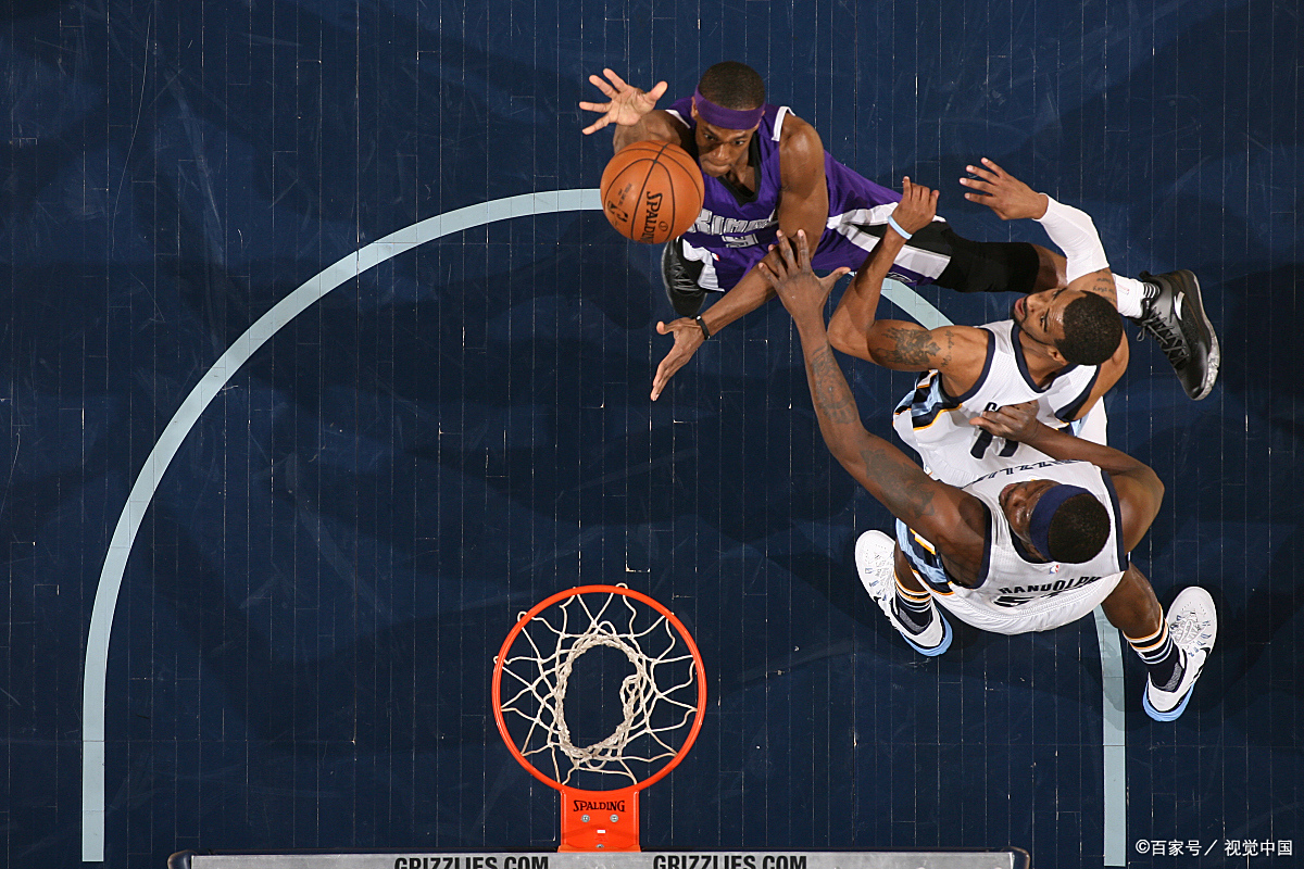 杏彩体育直播-勇士88比79击败骑士，止住连败势头的简单介绍